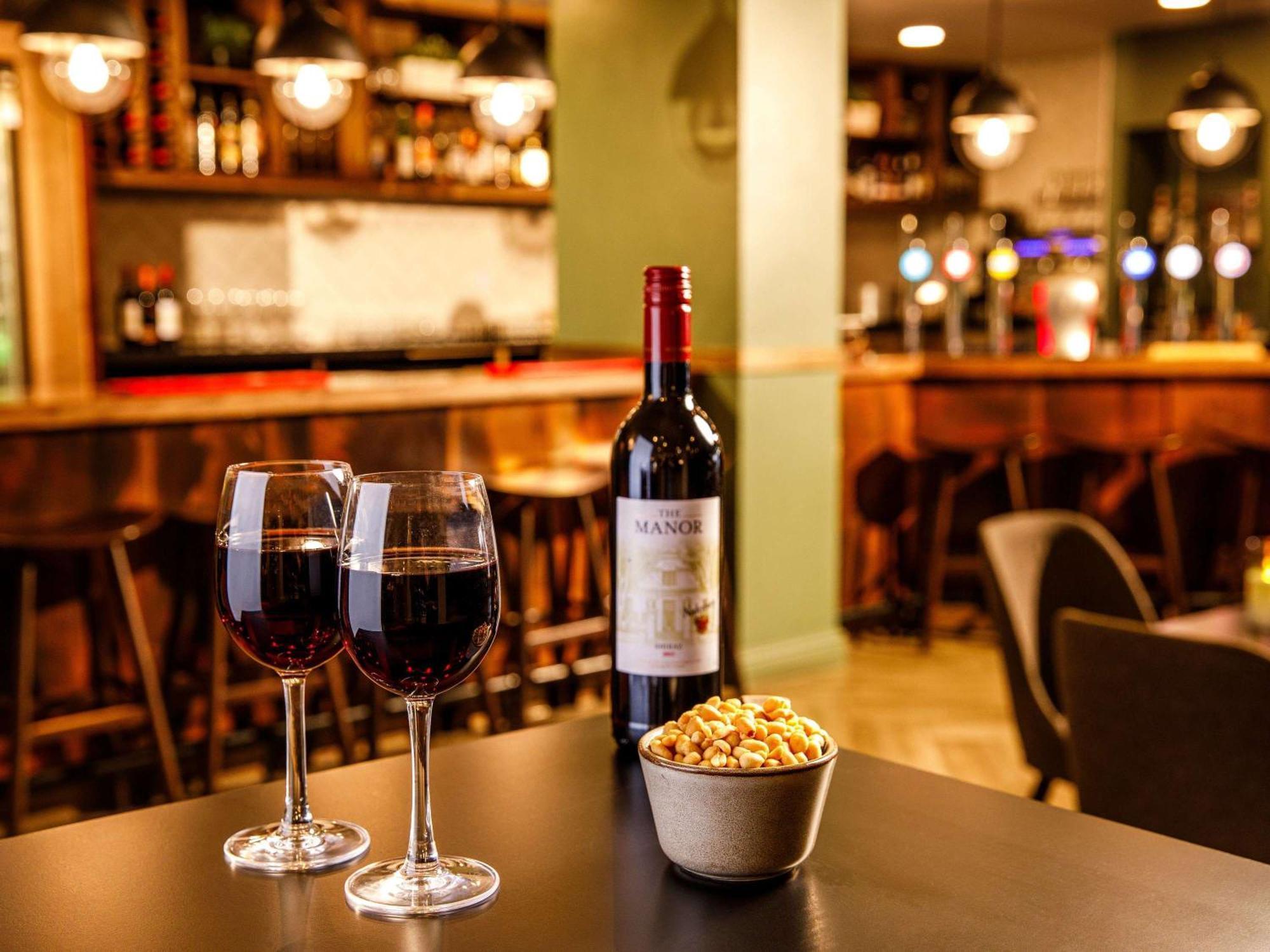 Mercure Cardiff North Hotel Εξωτερικό φωτογραφία