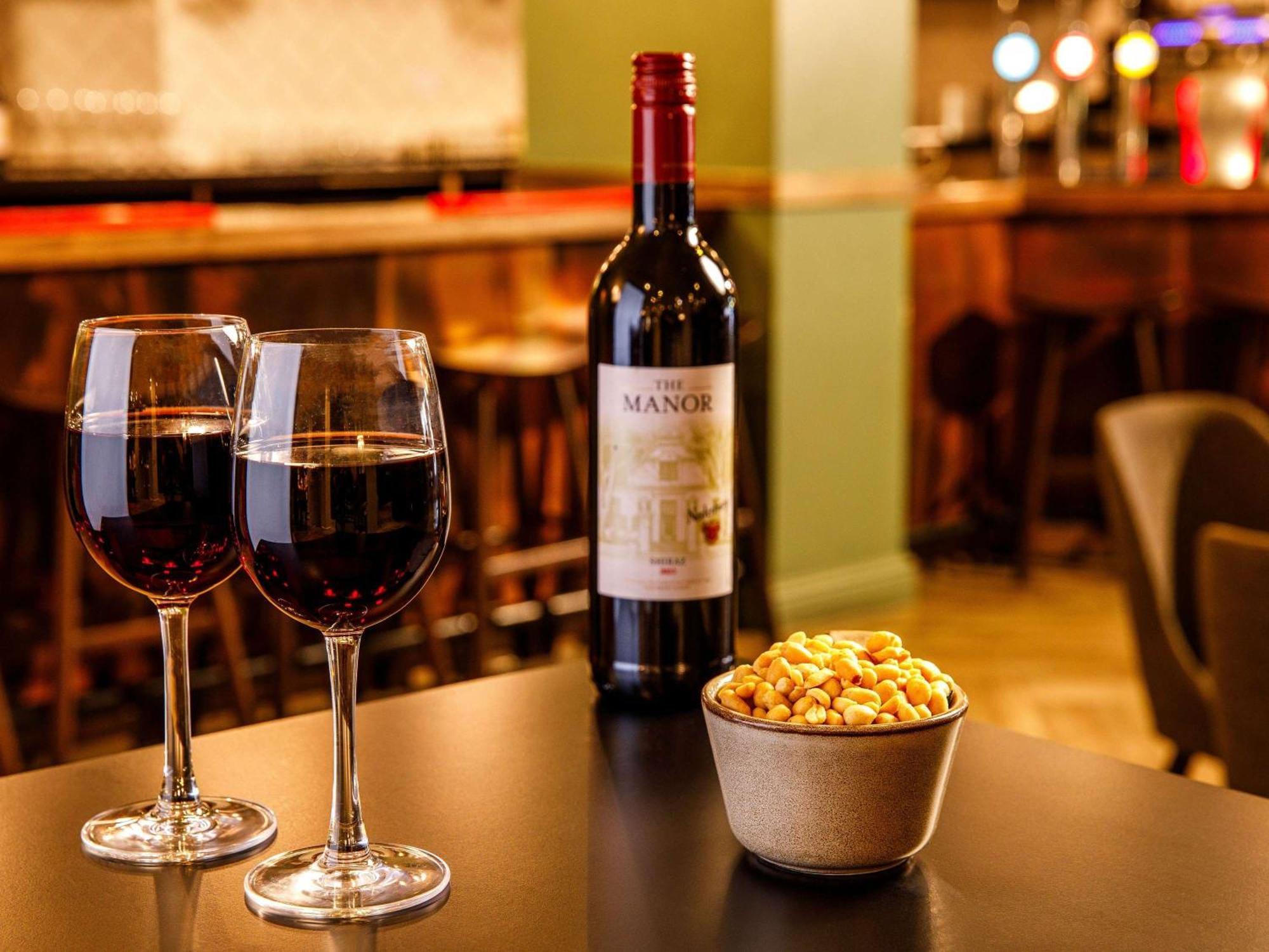 Mercure Cardiff North Hotel Εξωτερικό φωτογραφία