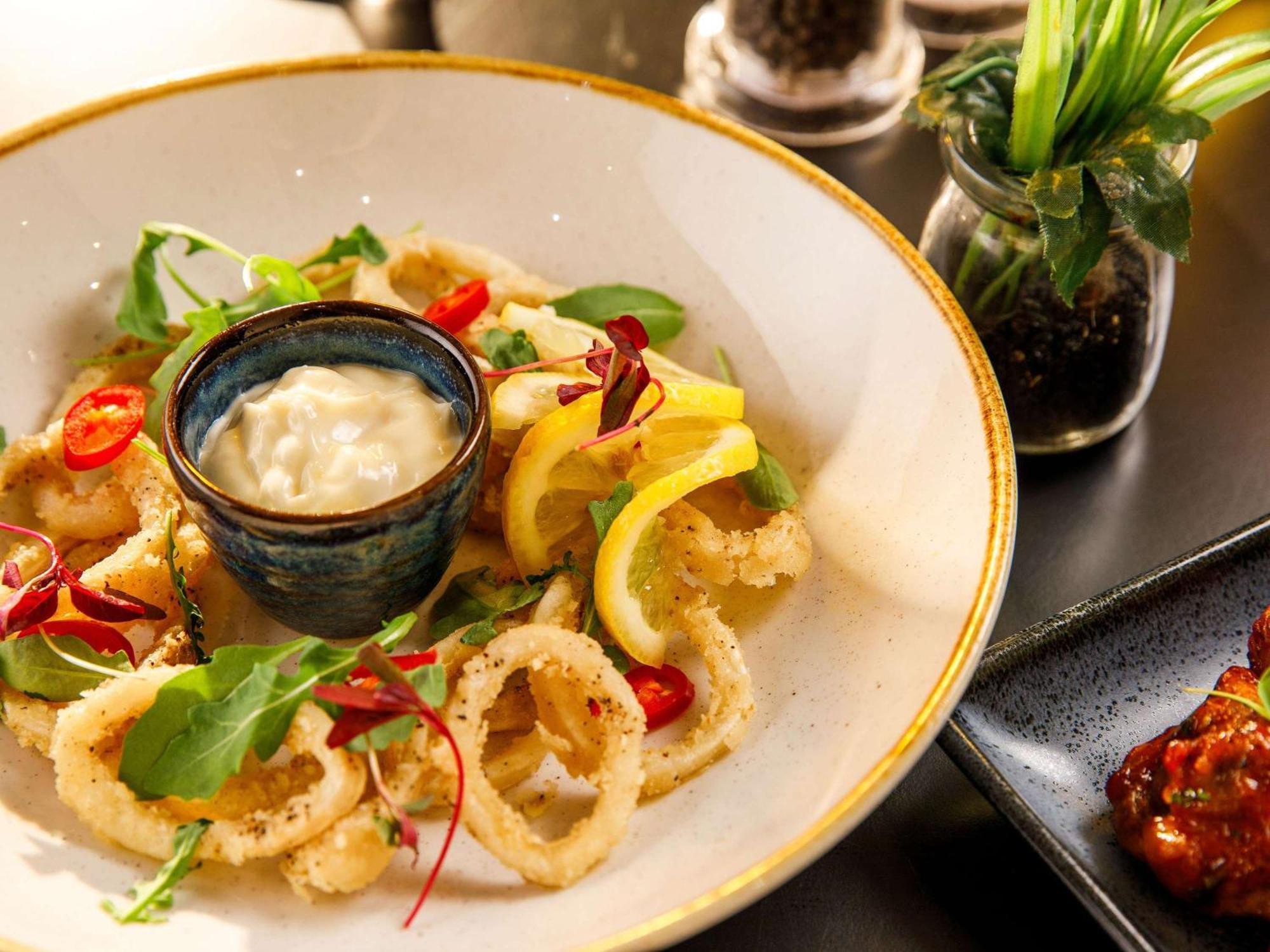 Mercure Cardiff North Hotel Εξωτερικό φωτογραφία