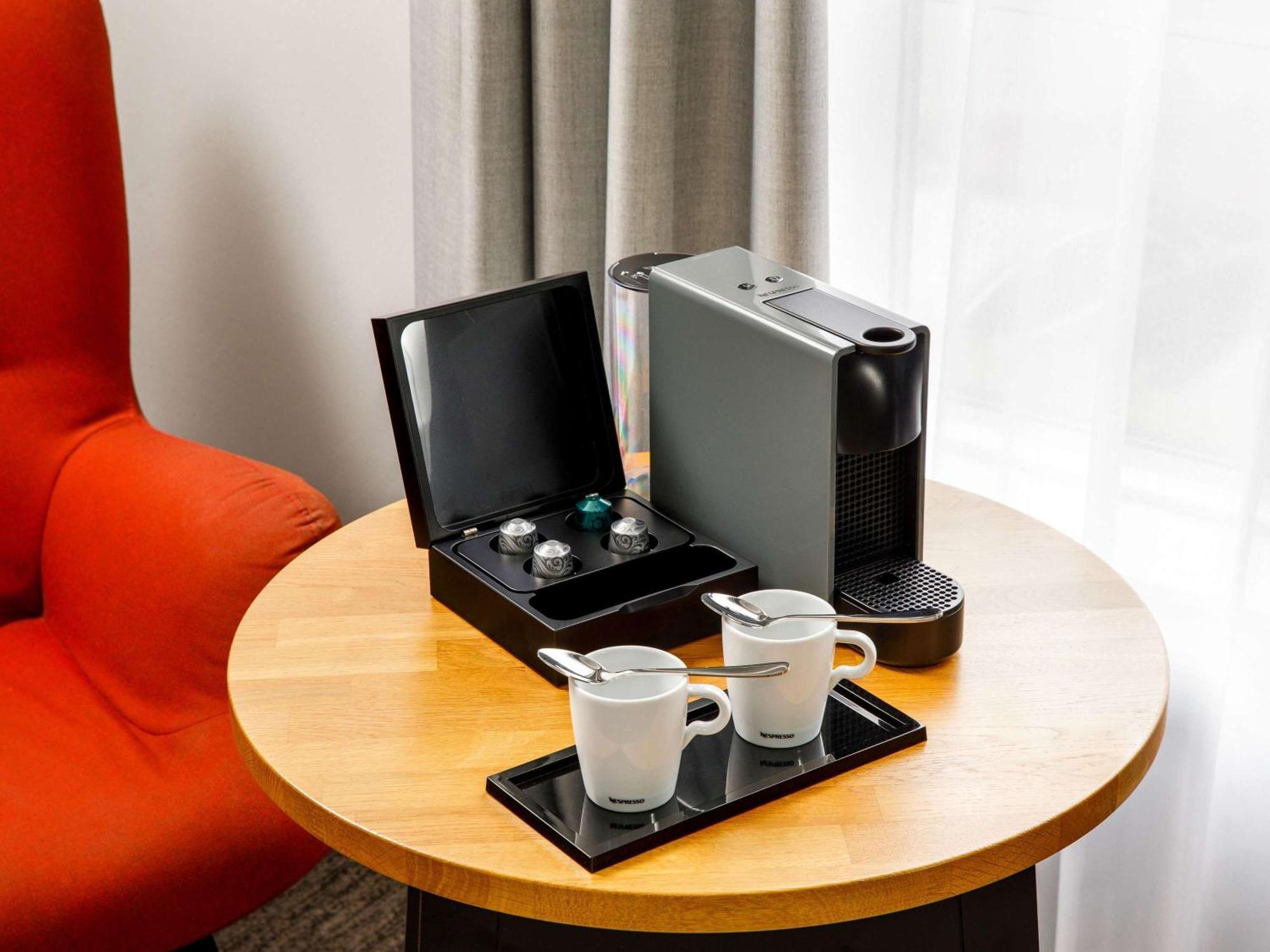 Mercure Cardiff North Hotel Εξωτερικό φωτογραφία