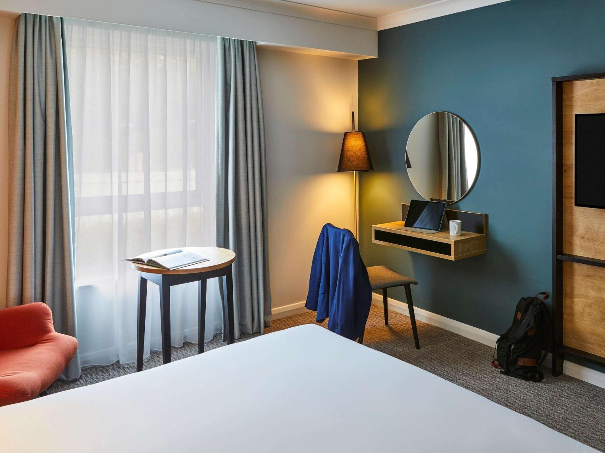 Mercure Cardiff North Hotel Εξωτερικό φωτογραφία