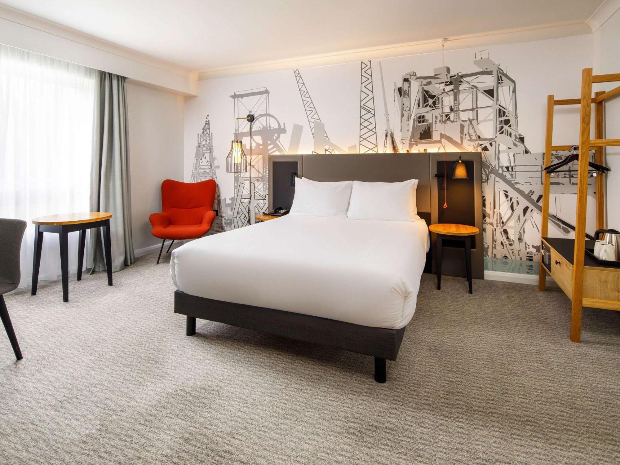 Mercure Cardiff North Hotel Εξωτερικό φωτογραφία