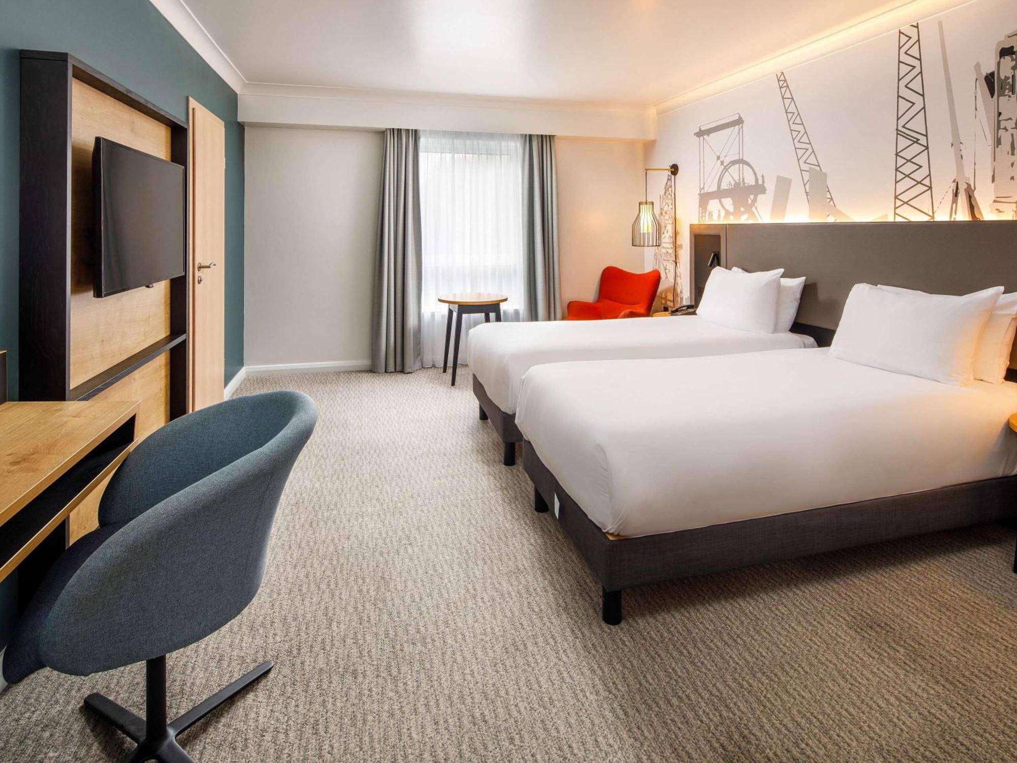 Mercure Cardiff North Hotel Εξωτερικό φωτογραφία