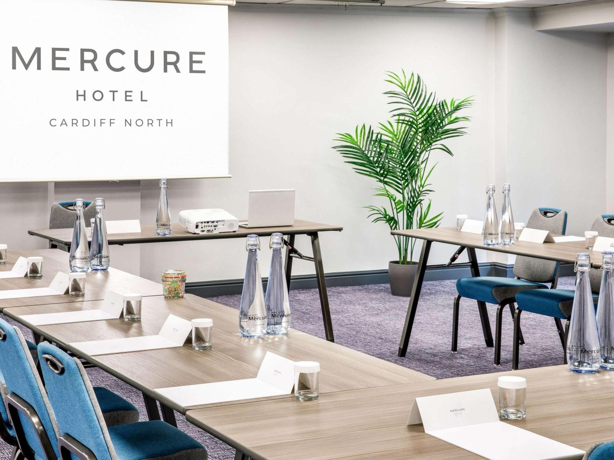 Mercure Cardiff North Hotel Εξωτερικό φωτογραφία
