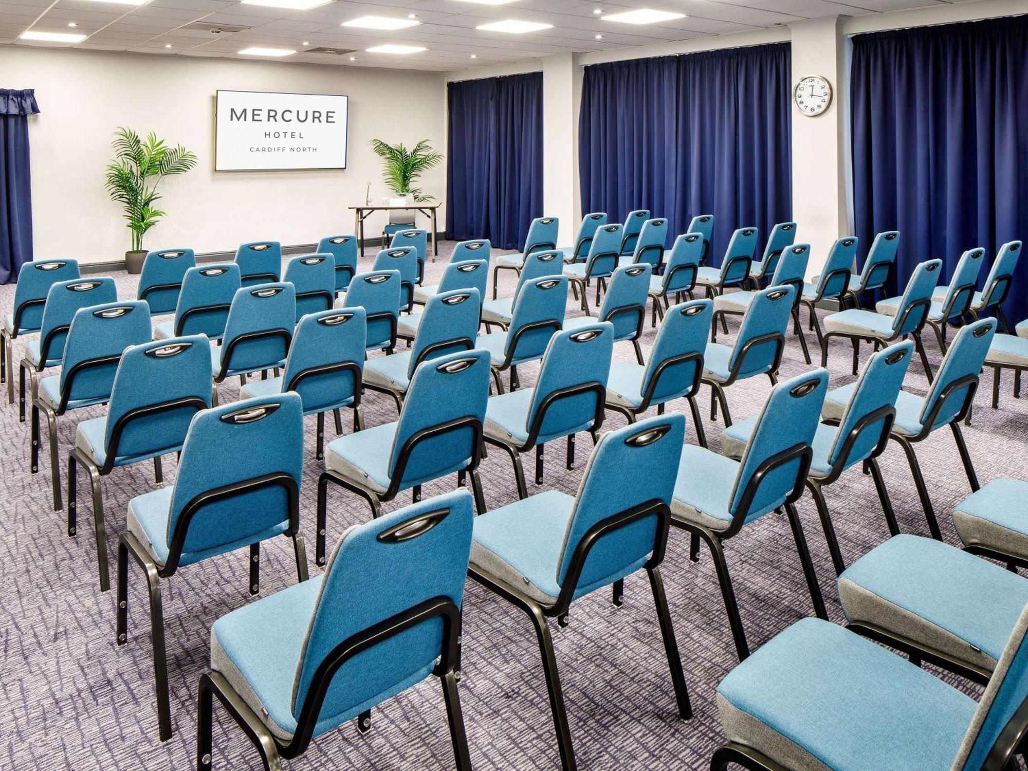 Mercure Cardiff North Hotel Εξωτερικό φωτογραφία