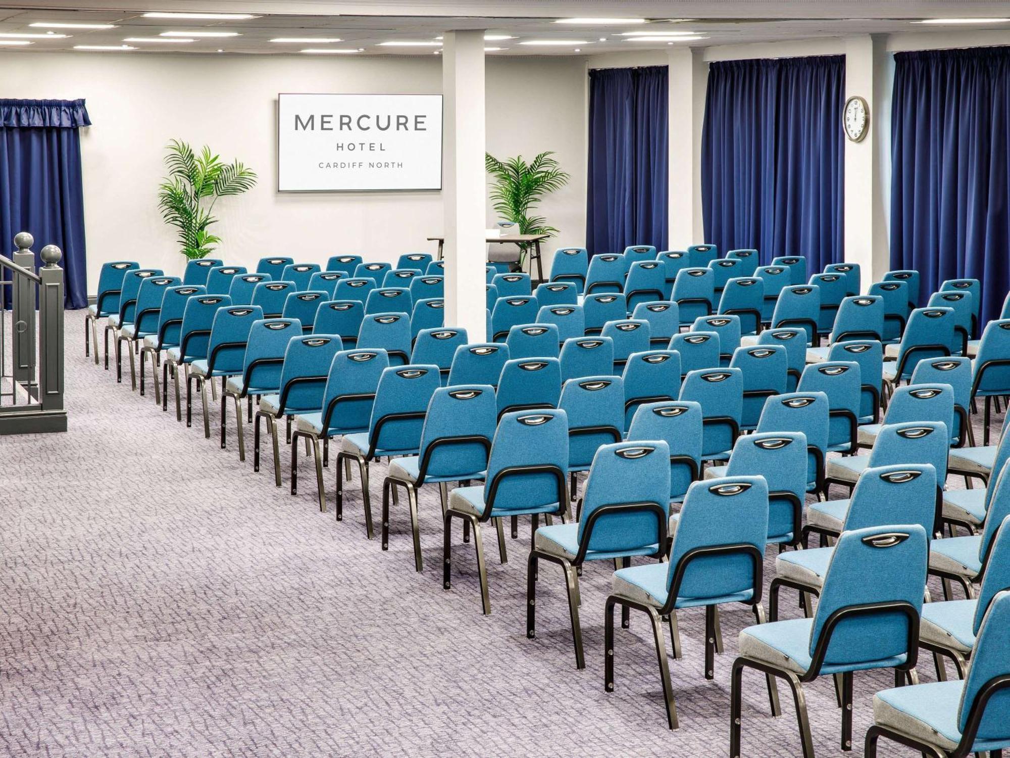 Mercure Cardiff North Hotel Εξωτερικό φωτογραφία